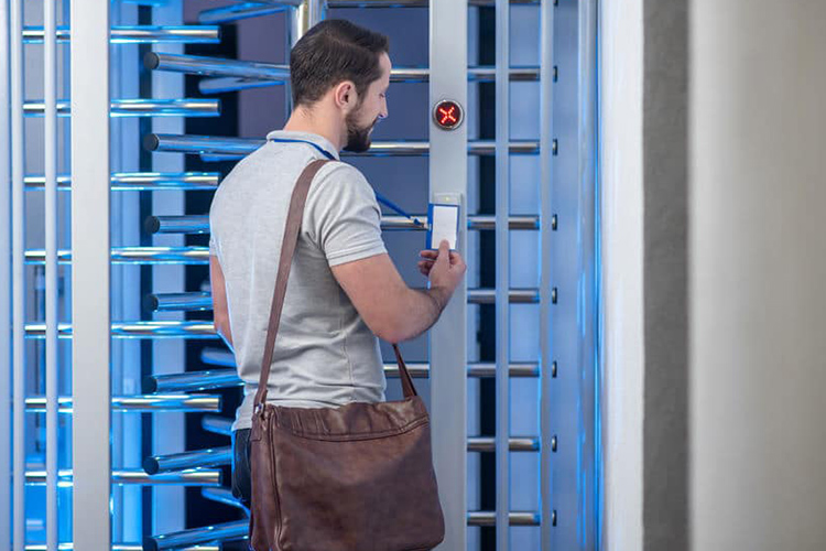 Kartlı Geçiş Kontrol Sistemleri Nedir?